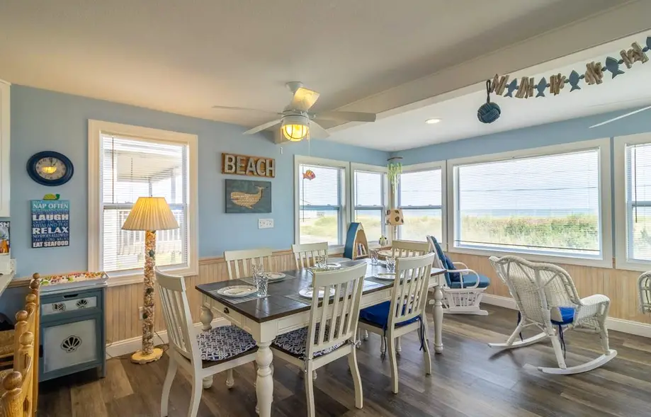 Beach'n Sunrise 215